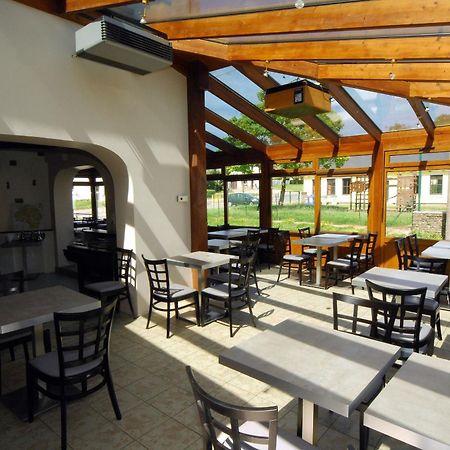 Hotel Aux Beaux Rivages En Gaume Lacuisine Dış mekan fotoğraf