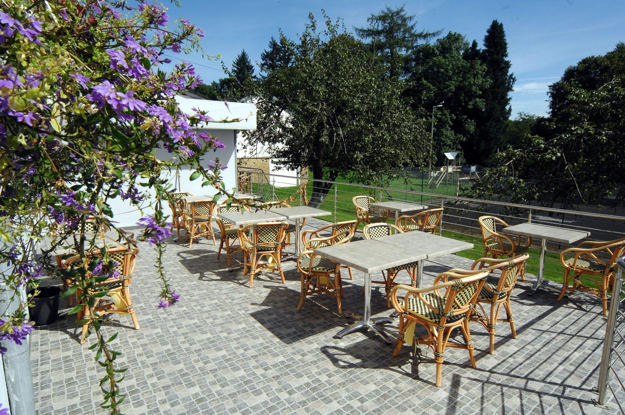 Hotel Aux Beaux Rivages En Gaume Lacuisine Dış mekan fotoğraf
